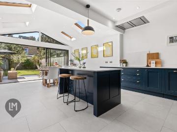 Southfields, SW18, Battersea Reach, London, Greater London