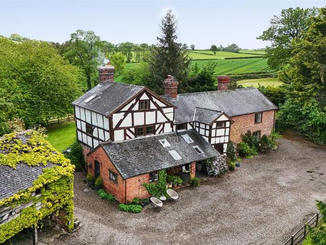 5 bedroom house for sale