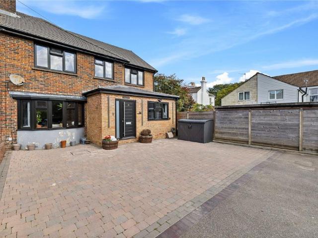 5 bedroom semi detached house for sale