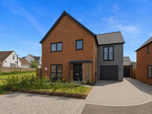 5 bedroom house for sale