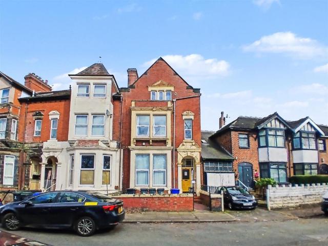 5 bedroom house for sale