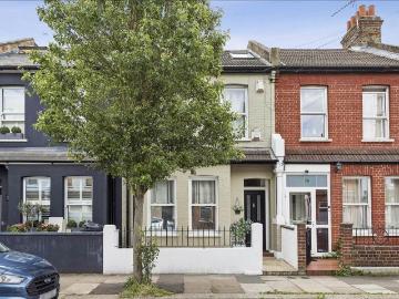 5 bedroom house for sale