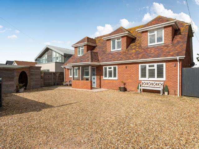 5 bedroom house for sale