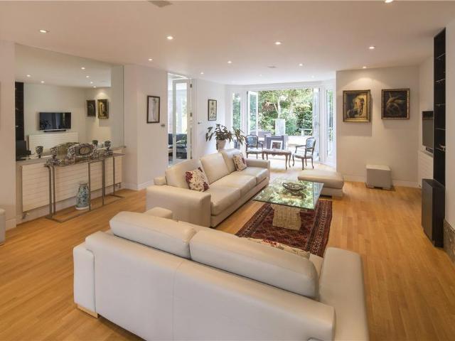 5 bedroom house for sale