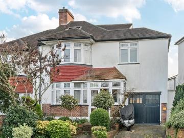 5 bedroom house for sale