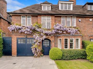 5 bedroom house for sale