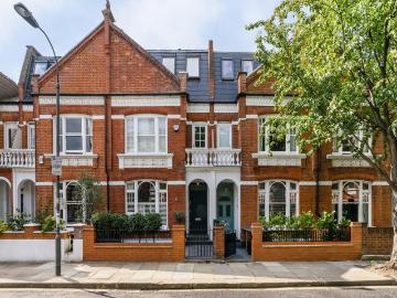 5 bedroom house for sale