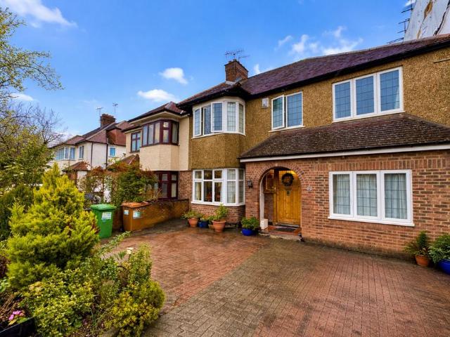 5 bedroom house for sale