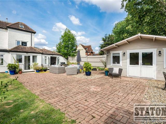 5 bedroom house for sale