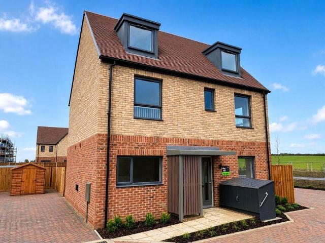 5 bedroom house for sale