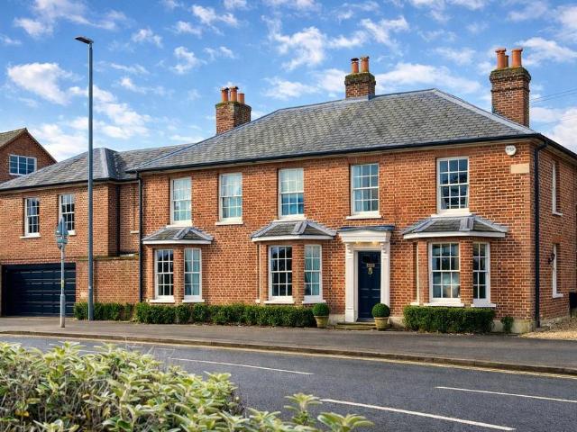 5 bedroom house for sale