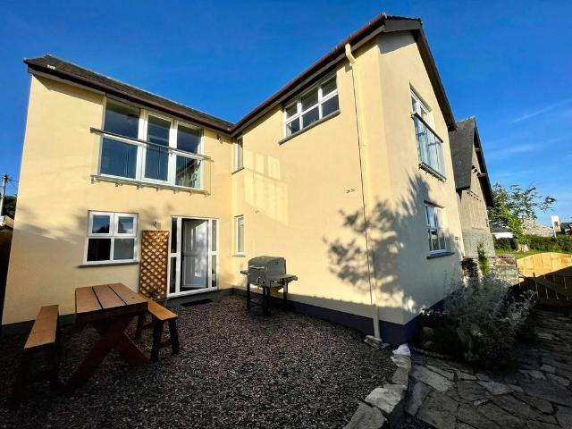 5 bedroom house for sale