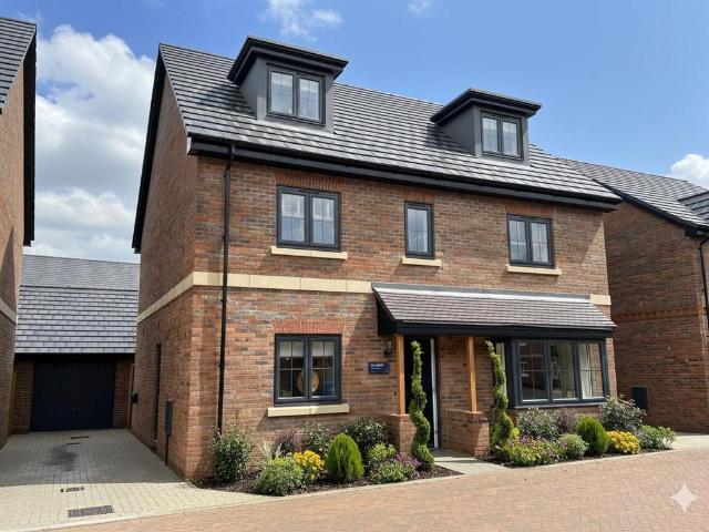 5 bedroom house for sale