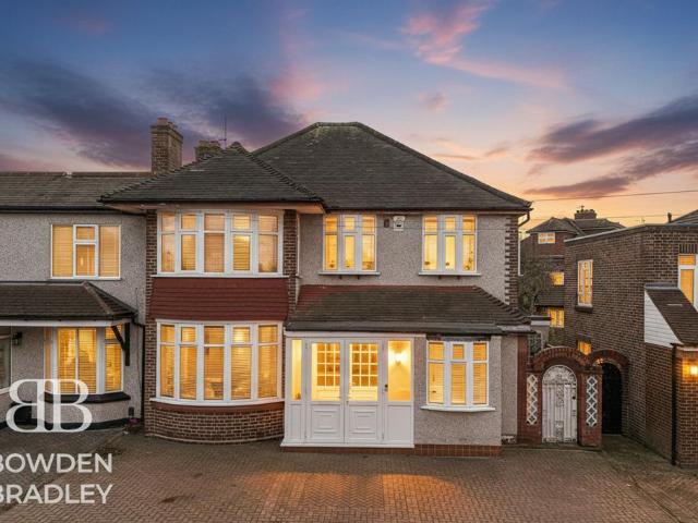 5 bedroom house for sale