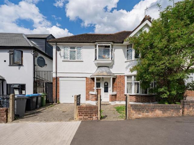 5 bedroom house for sale