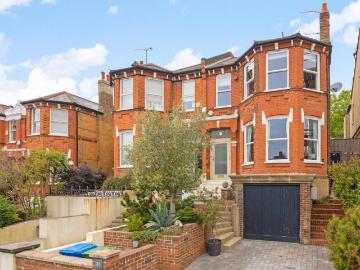 5 bedroom house for sale