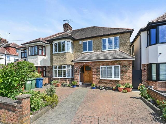 5 bedroom house for sale