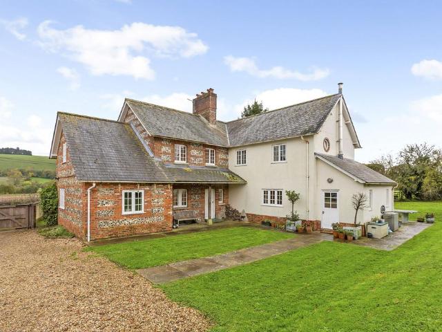 5 bedroom house for sale