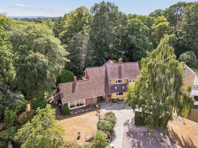 5 bedroom house for sale