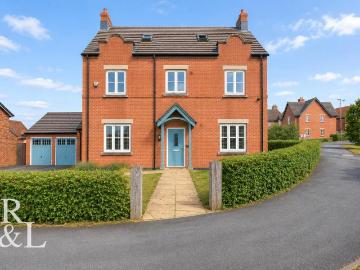 5 bedroom house for sale