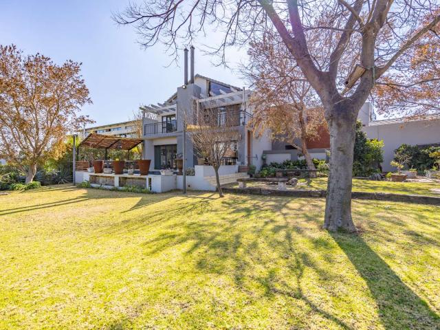5 Bedroom House For Sale in Copperleaf Estate