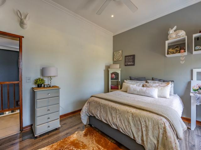 5 Bedroom House For Sale in Copperleaf Estate