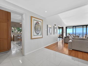 5 Bedroom House For Sale in Camps Bay