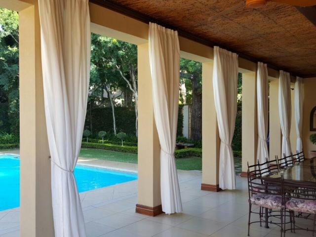 5 Bedroom House For Sale in Cashan