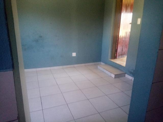 5 Bedroom House For Sale in Crystal Park