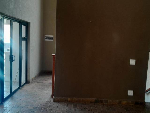 5 Bedroom House For Sale in Amandasig