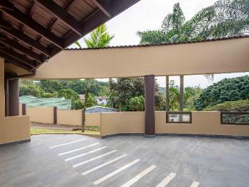 5 Bedroom House For Sale in Amanzimtoti