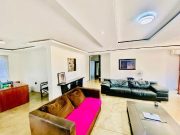 5 Bedroom House For Sale in Aquapark