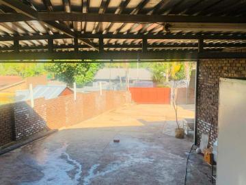 5 Bedroom House For Sale in Aquapark