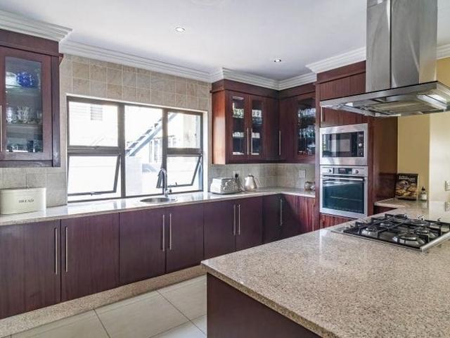 5 Bedroom House For Sale in Aspen Hills