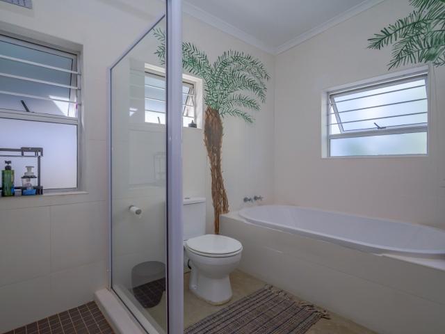 5 Bedroom House For Sale in Ballito Central