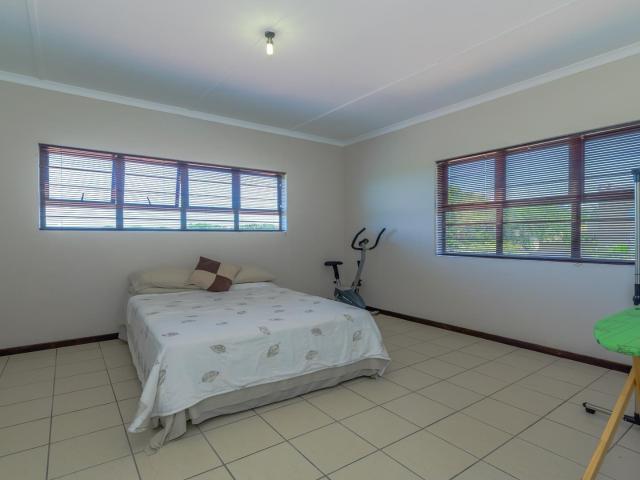 5 Bedroom House For Sale in Ballito Central