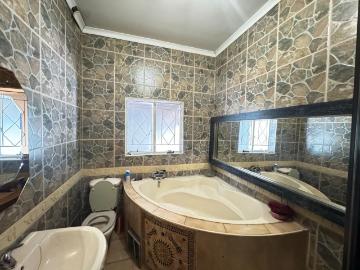 5 Bedroom House For Sale in Bezuidenhout Valley