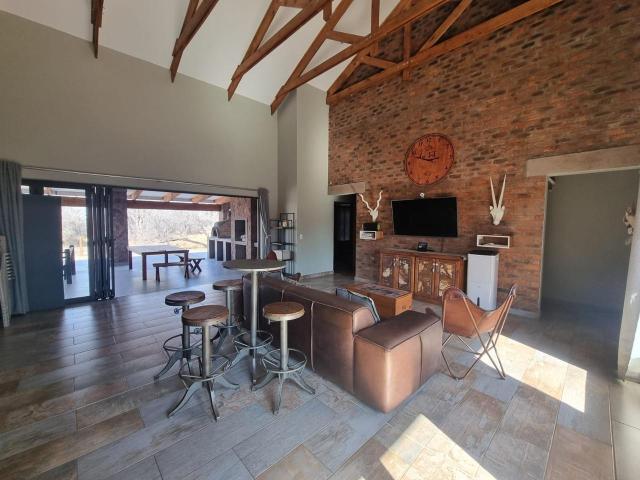 5 Bedroom House For Sale in Bela Rural