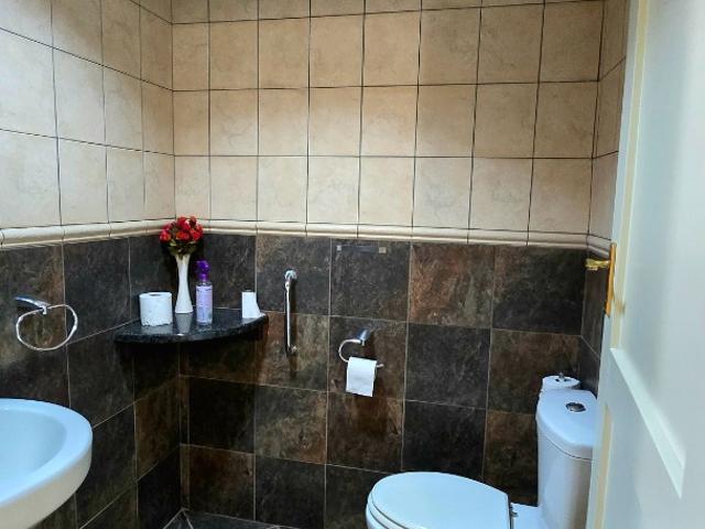 5 Bedroom House For Sale in Bergsig
