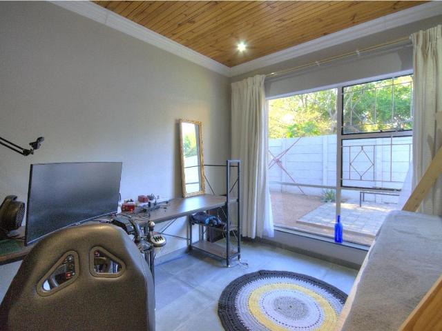5 Bedroom House For Sale in Brackenhurst