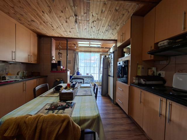 5 Bedroom House For Sale in Brakpan Central