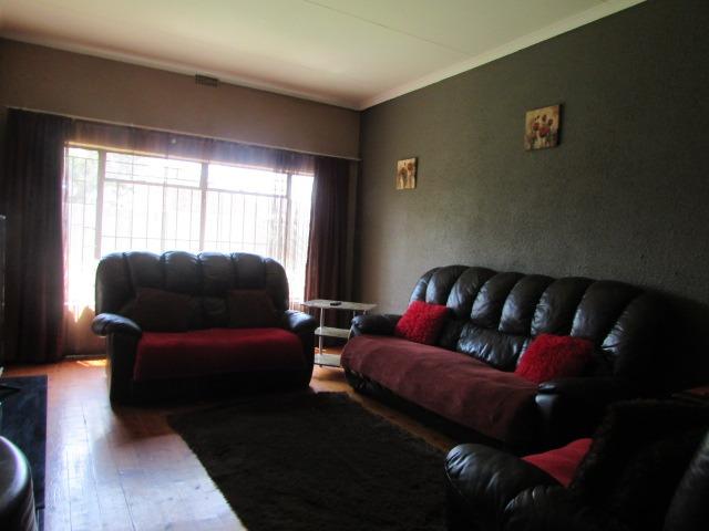5 Bedroom House For Sale in Brenthurst