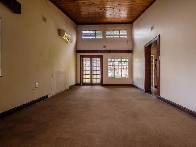 5 Bedroom House For Sale in Brits Central