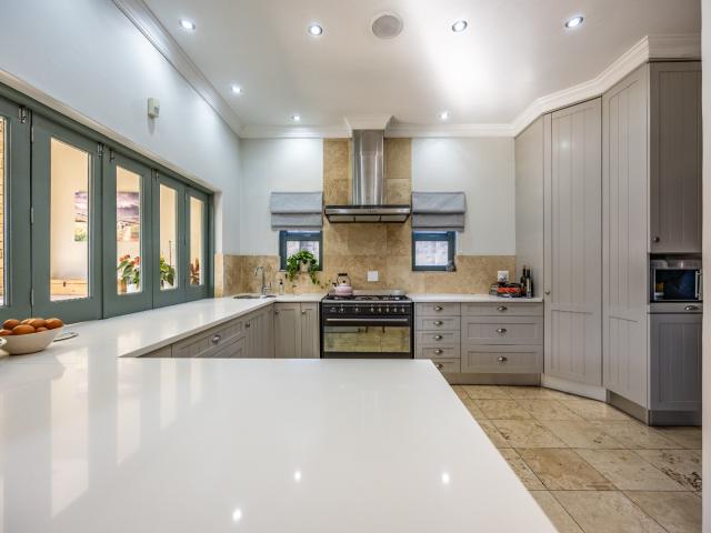 5 Bedroom House For Sale in Brooklyn