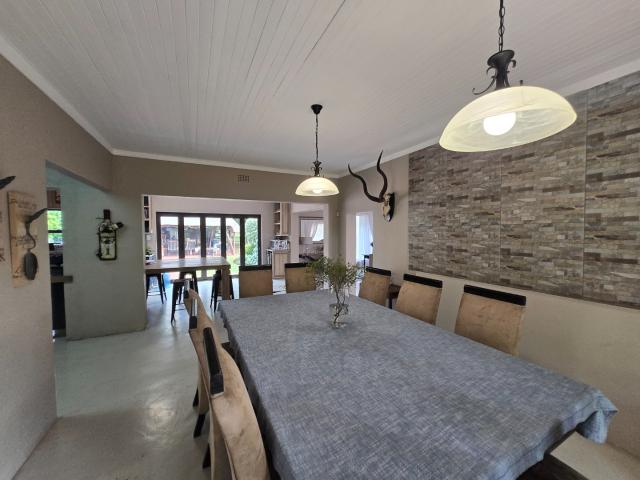 5 Bedroom House For Sale in Golf Park