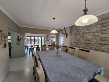 5 Bedroom House For Sale in Golf Park