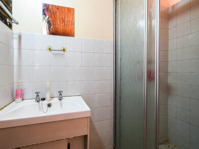 5 Bedroom House For Sale in Garsfontein