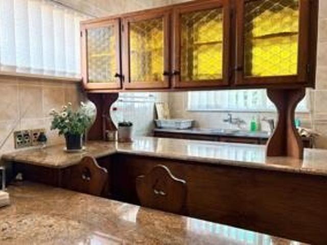 5 Bedroom House For Sale in Glenanda