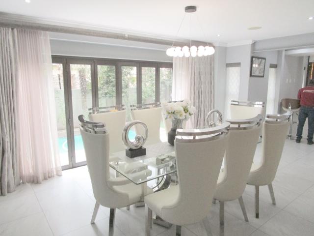 5 Bedroom House For Sale in Greenstone Hill