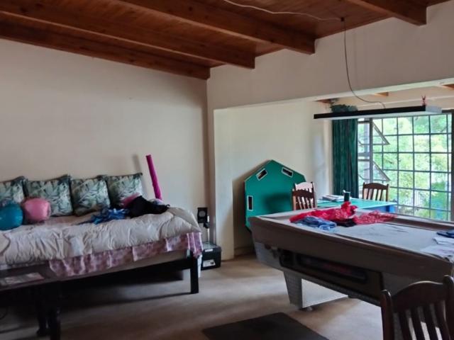 5 Bedroom House For Sale in Grimbeeck Park
